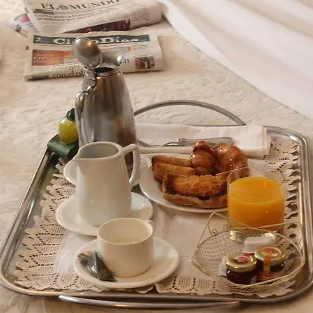 Don Fadrique فندق